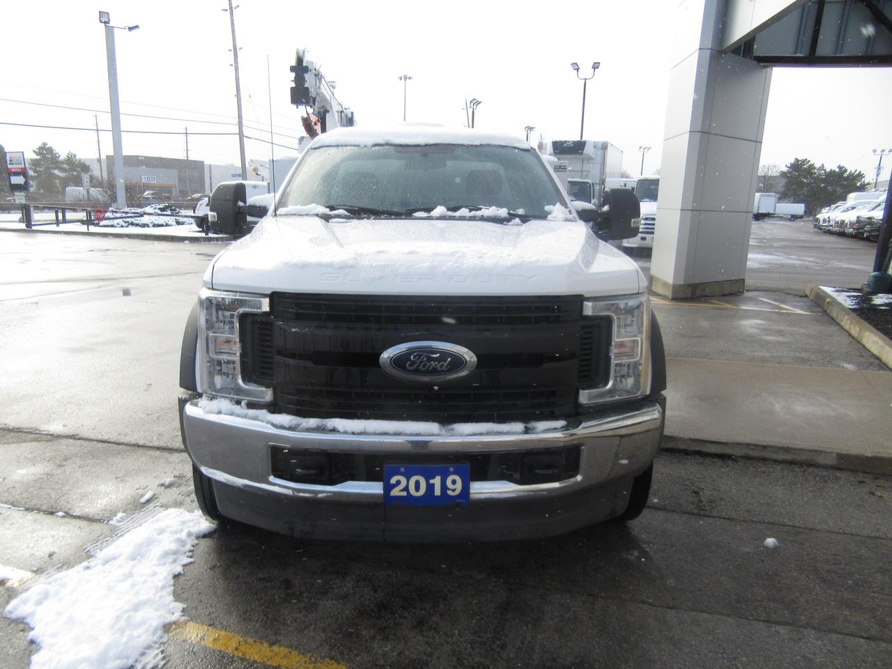 2019 Ford F-550 4X4 DIESEL SERVICE BODY WITH STELLAR CRANE Photo