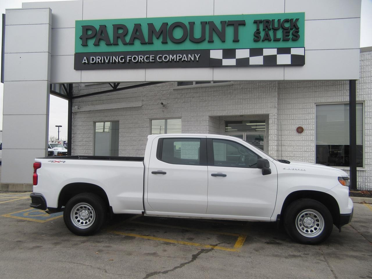 2024 Chevrolet 1500 1500 SILVERADO CREW CAB 4X4 /  6.6 FT  BOX Photo