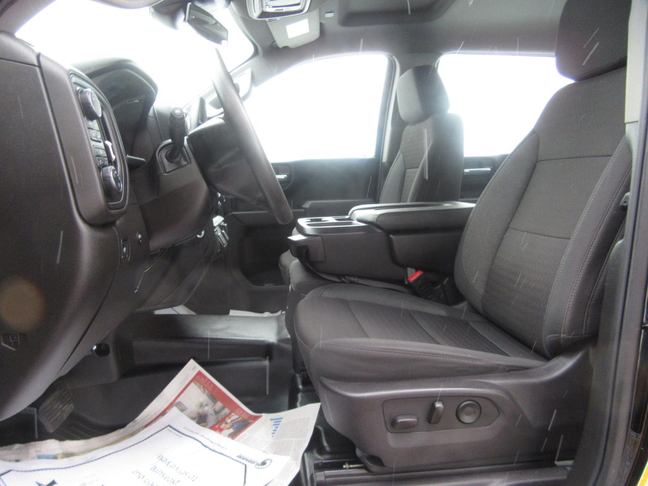 2024 Chevrolet 1500 1500 SILVERADO CREW CAB 4X4 /  6.6 FT  BOX Photo