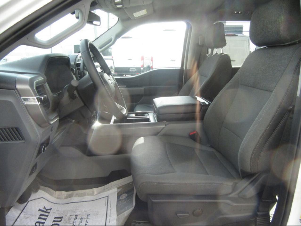 2024 Ford F-150 CREW CAB 4X4 6.5FT BOX XLT PACKAGE Photo