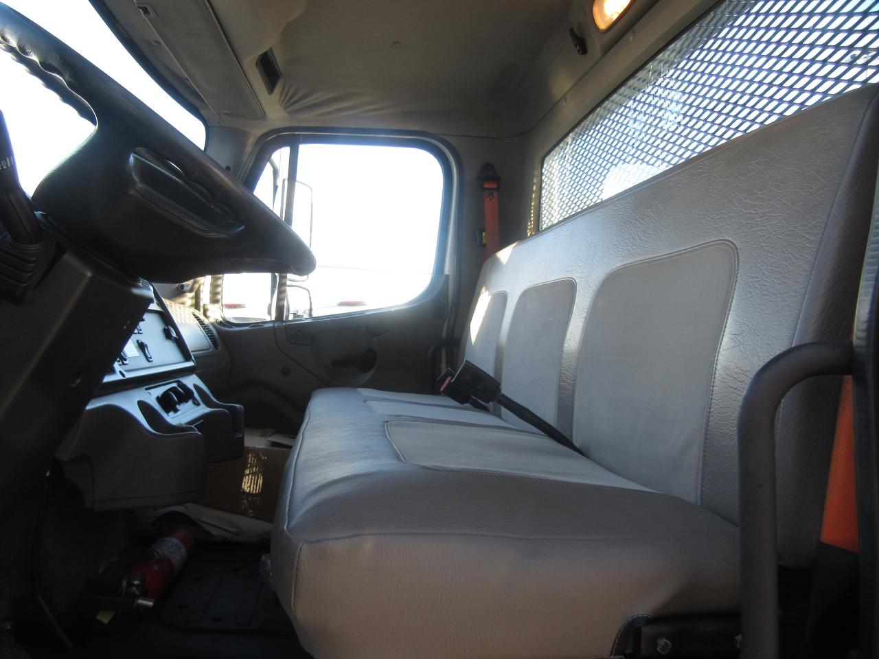 2023 Freightliner M2-106 NEW 26FT FLAT DECK WITH TIE STRAP PACKAGE Photo