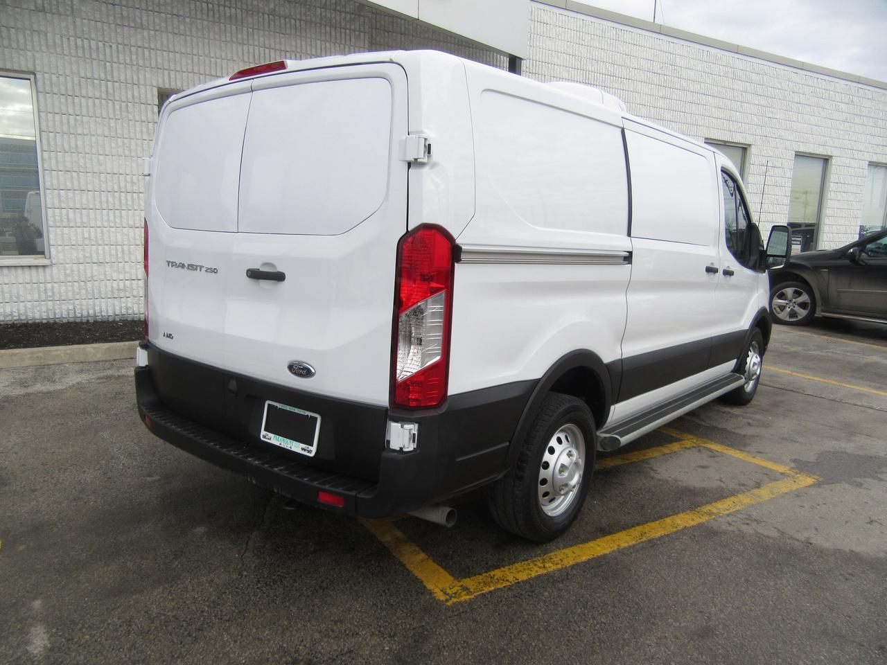 2024 Ford Transit T-250 ALL WHEEL DRIVE NEW REEFER WITH STANDBY Photo