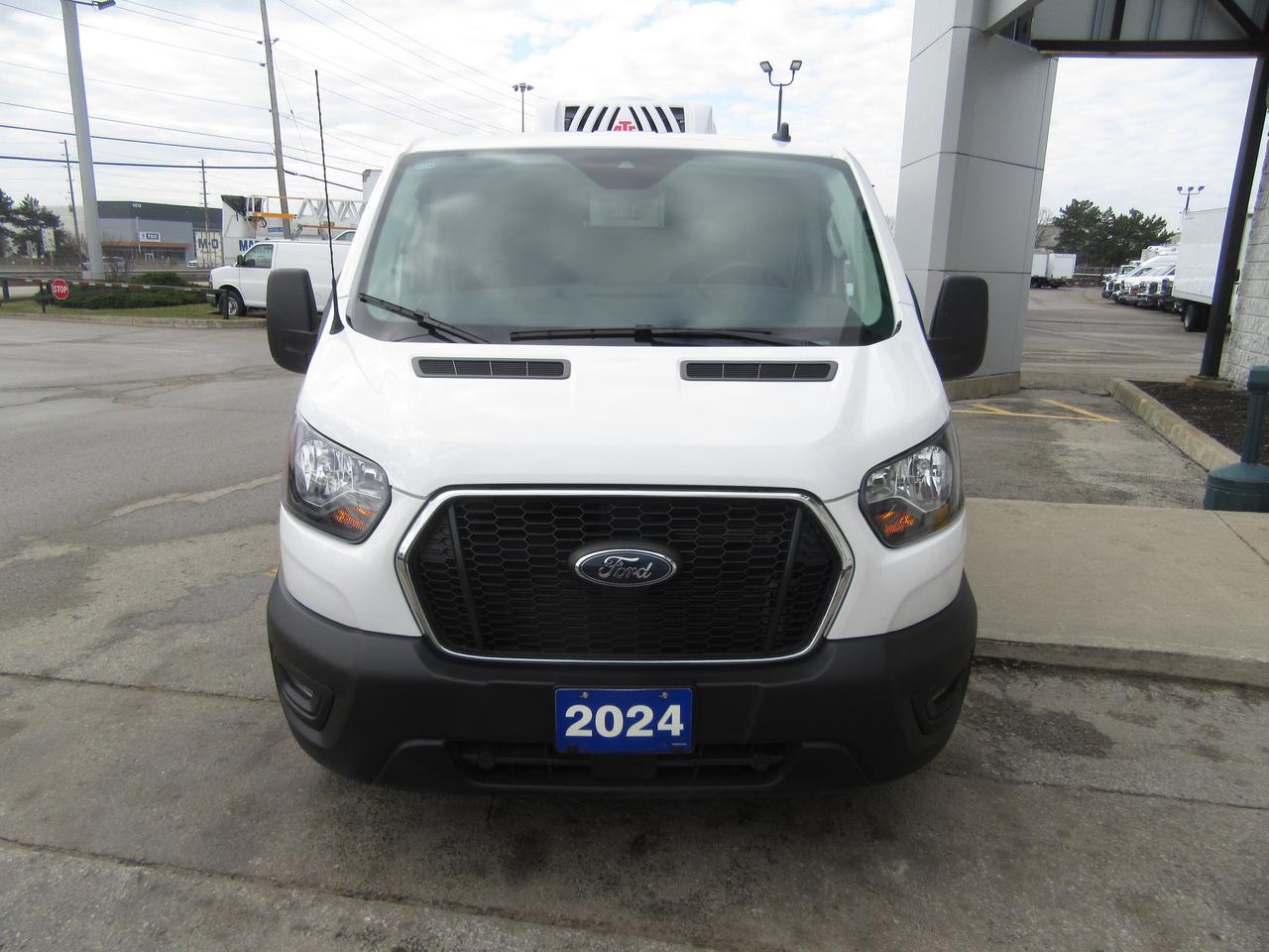2024 Ford Transit T-250 ALL WHEEL DRIVE NEW REEFER WITH STANDBY Photo