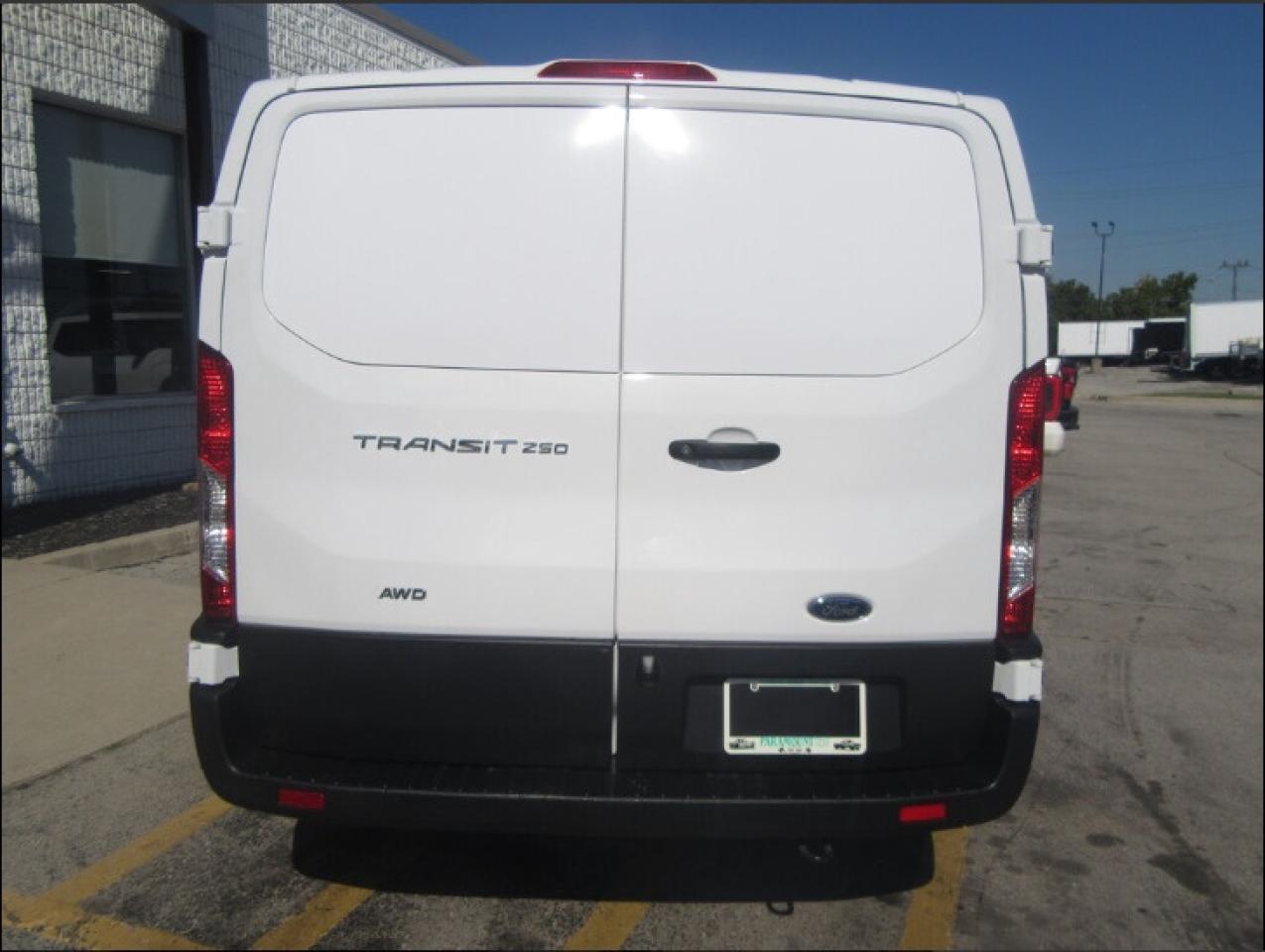2024 Ford Transit T-250 ALL WHEEL DRIVE NEW LOW TEMP REEFER SYSTEM Photo
