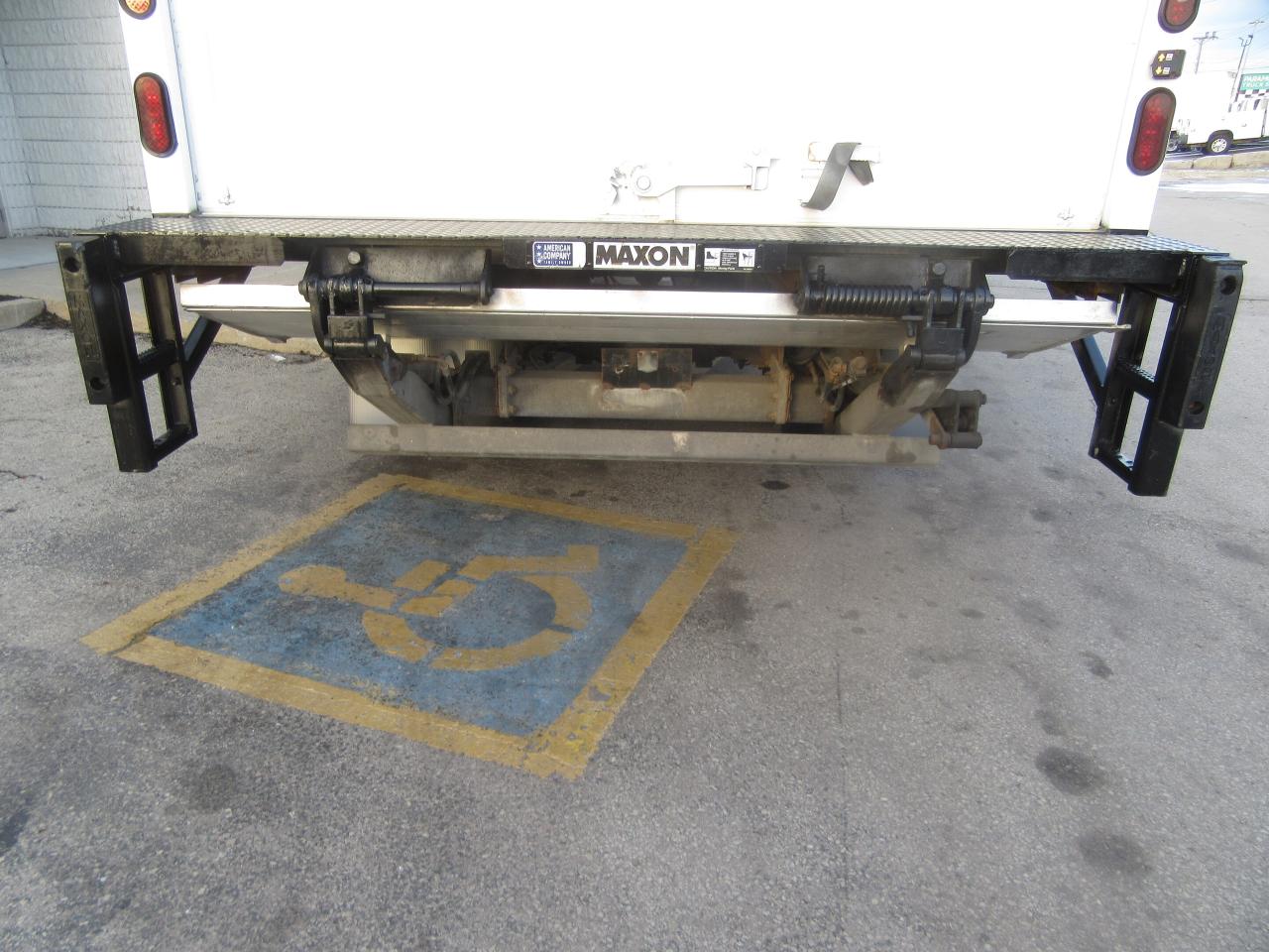 2020 Hino 195 Commercial DIESEL 16FT HIGH & WIDE BOX POWER LIFTGATE Photo