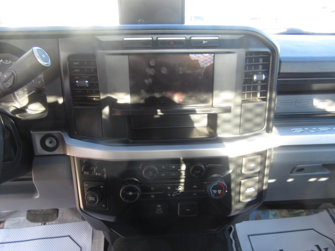 2024 Ford F-350 GAS 4X4 REGULAR CAB 12 FLAT DECK Photo