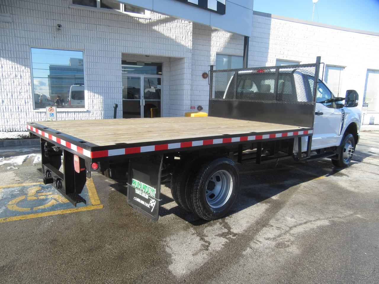 2024 Ford F-350 GAS 4X4 REGULAR CAB 12 FT FLAT DECK Photo2