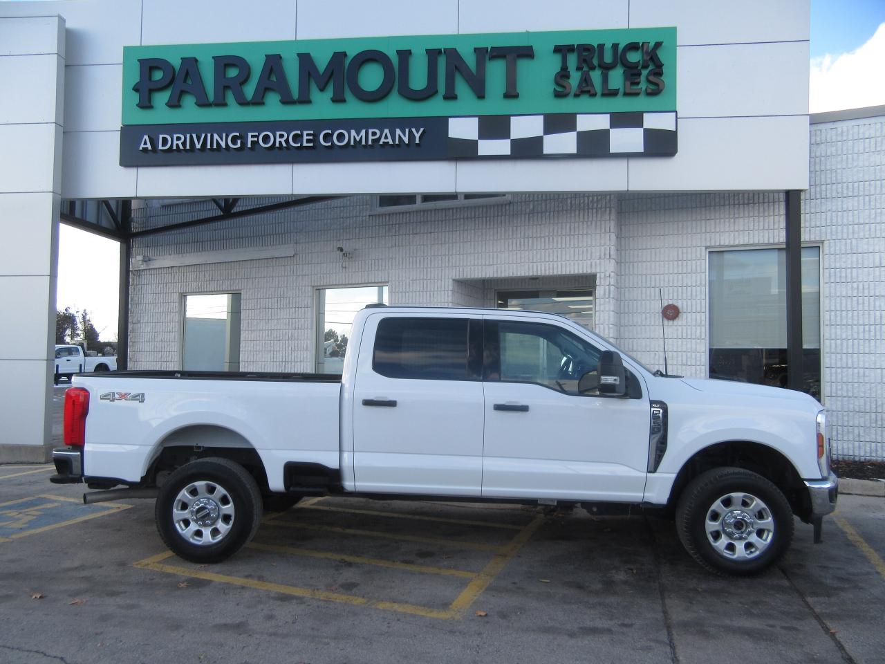 2024 Ford F-250 CREW CAB  XLT PKG  4X4  6.8 FT  BOX Photo