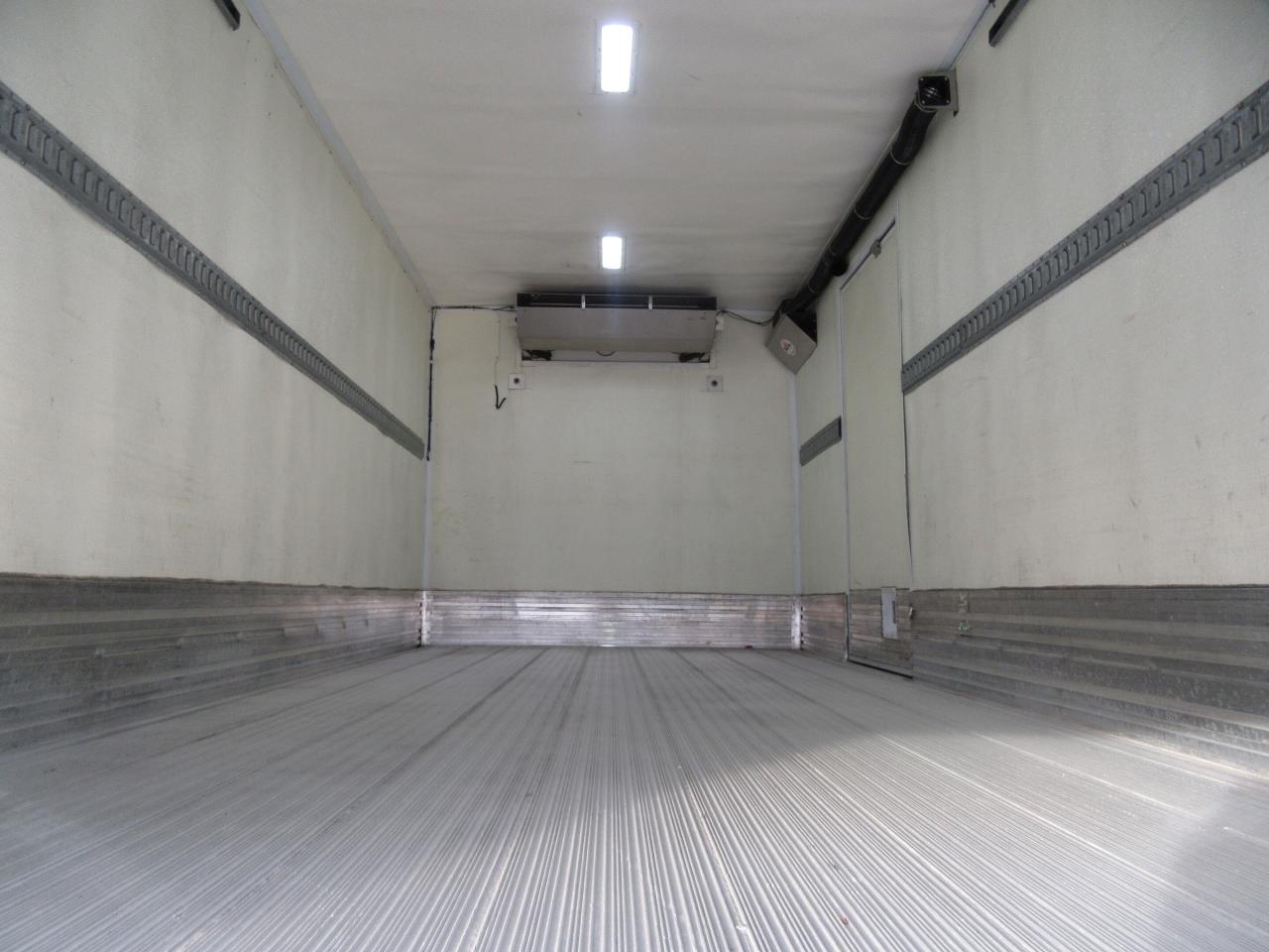 2020 Hino 195 Commercial DIESEL 20FT BOX CARRIER SELF CONTAINED REEFER Photo