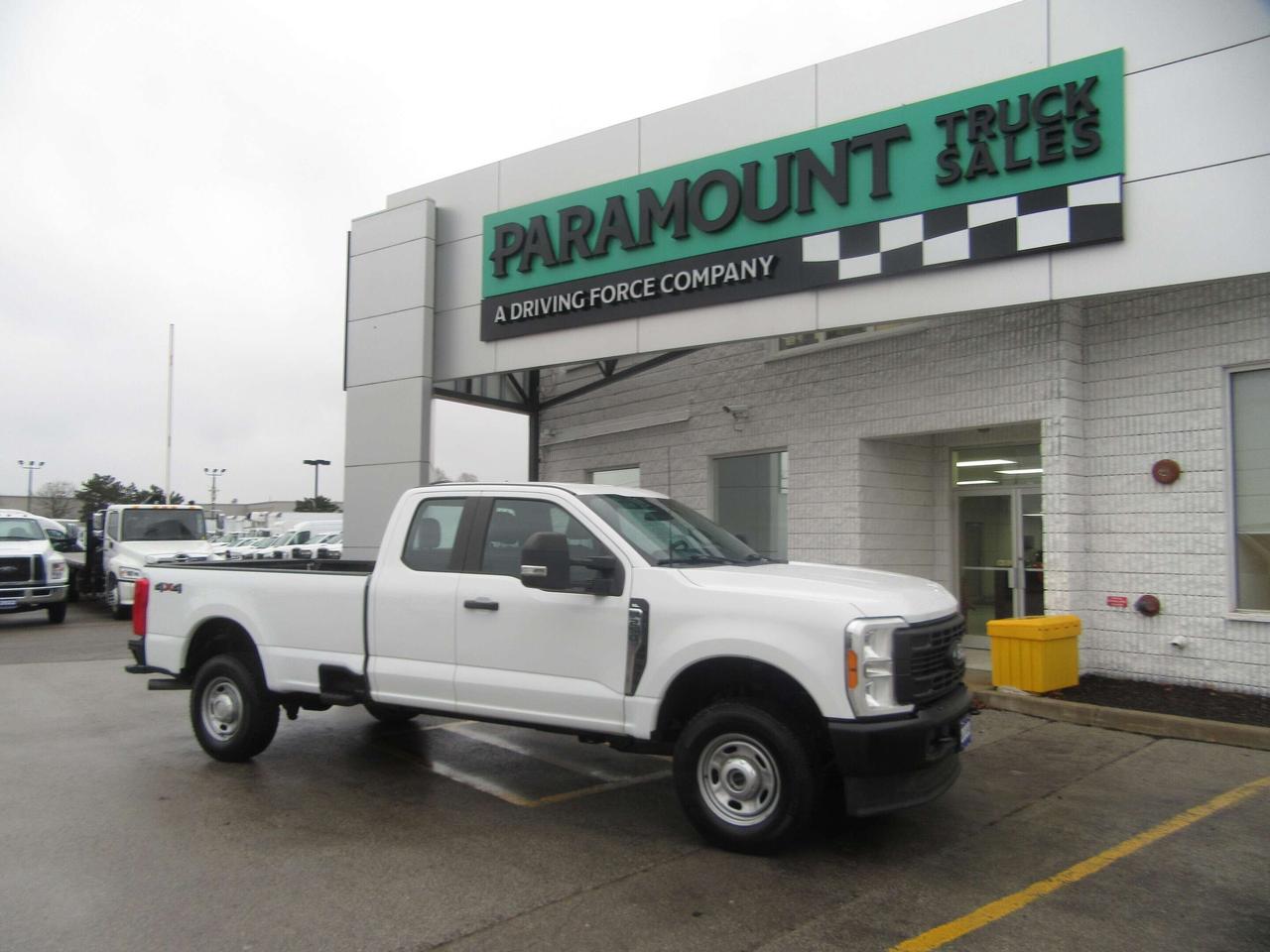 2023 Ford F-250 4X4 EXT CAB 8FT LONG BOX Photo0