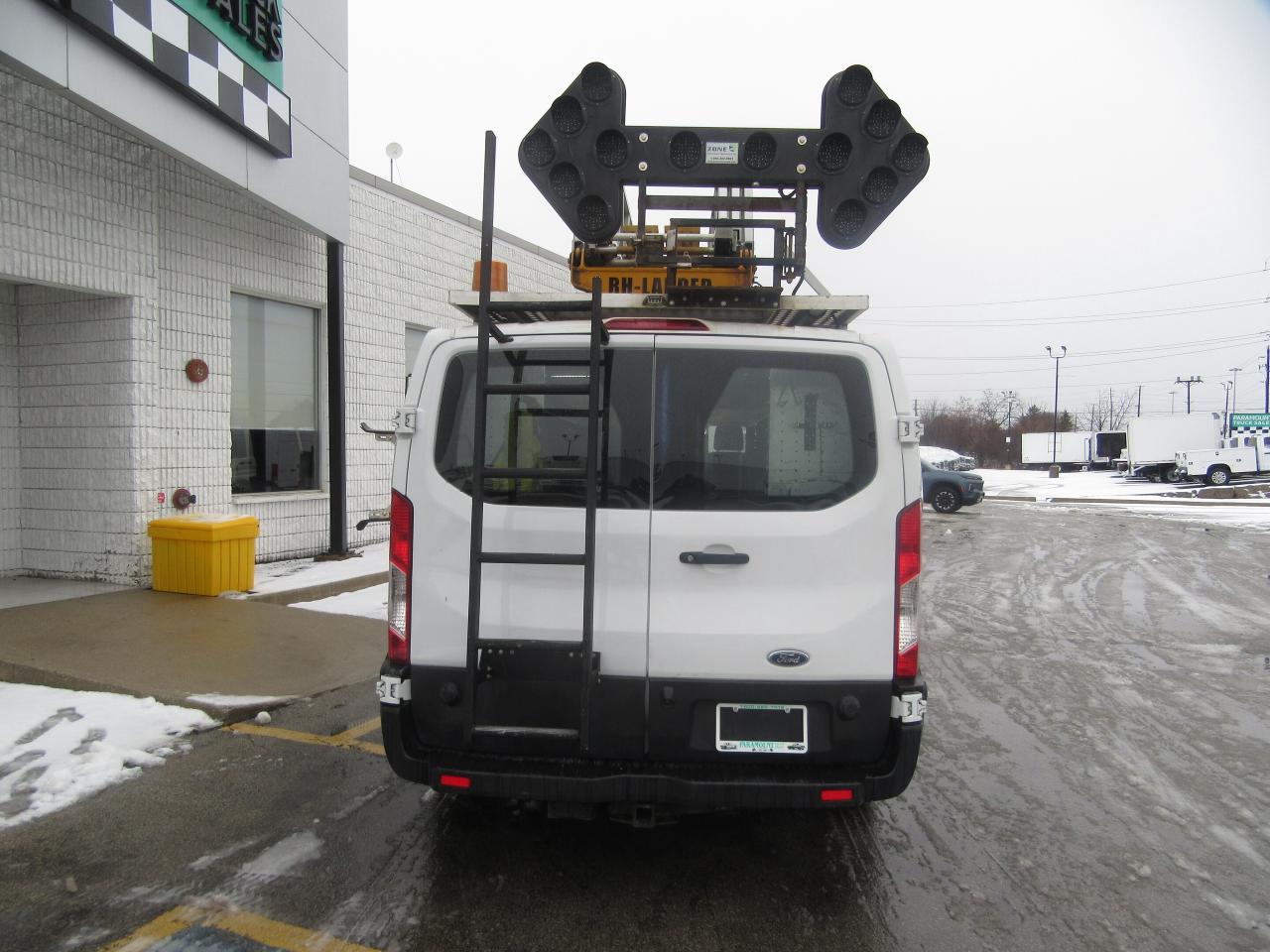 2019 Ford Transit T-350 WITH RH 38D LADDER BUCKET Photo4