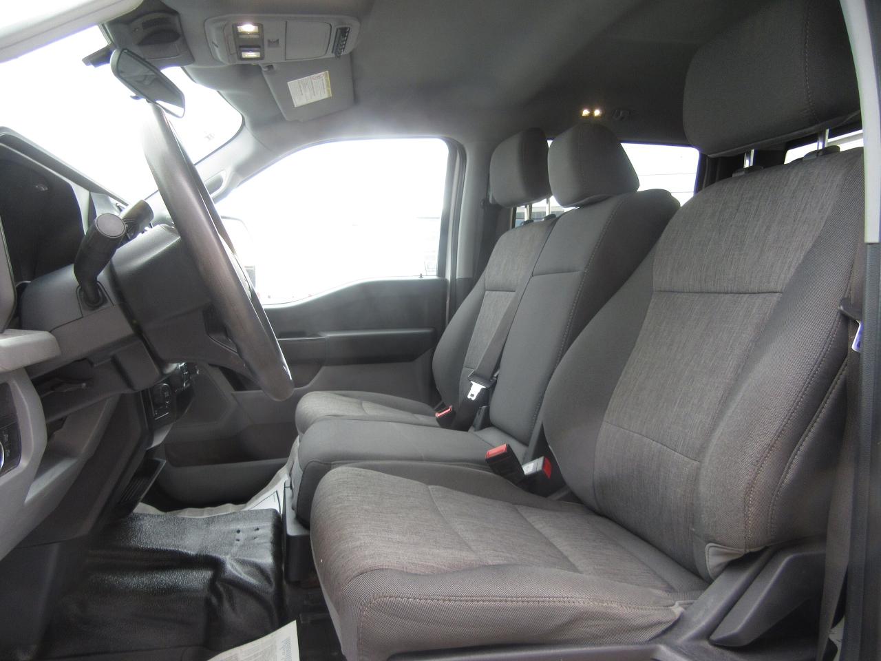 2023 Ford F-350 4X4 CREW CAB 9FT FLAT DECK Photo