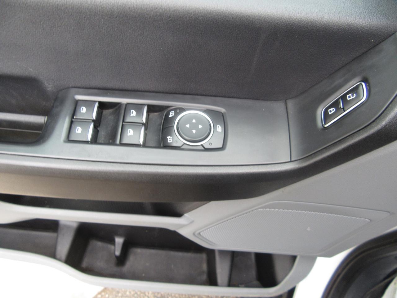 2023 Ford F-350 4X4 CREW CAB 9FT FLAT DECK Photo