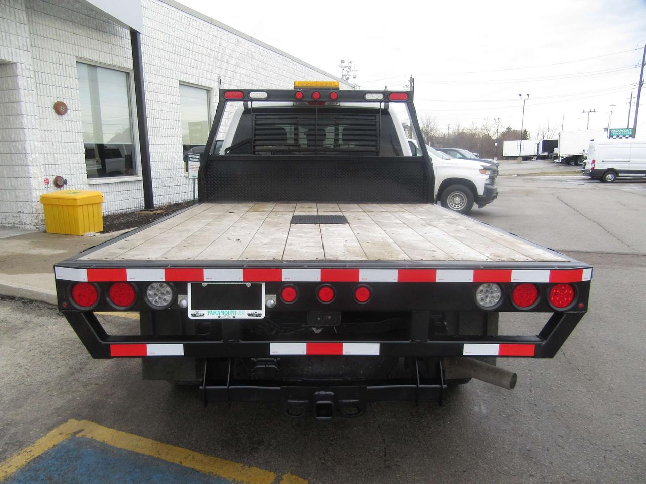 2023 Ford F-350 4X4 CREW CAB 9FT FLAT DECK Photo