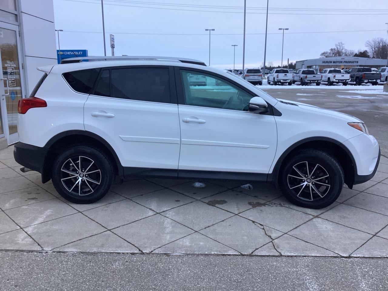 2015 Toyota RAV4 FWD 4dr XLE **AS IS** Photo