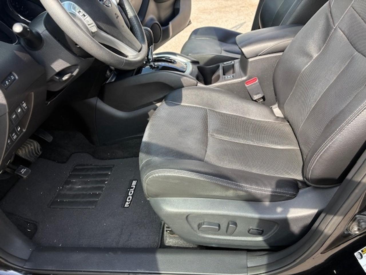 2016 Nissan Rogue AWD 4dr SL LOADED Photo