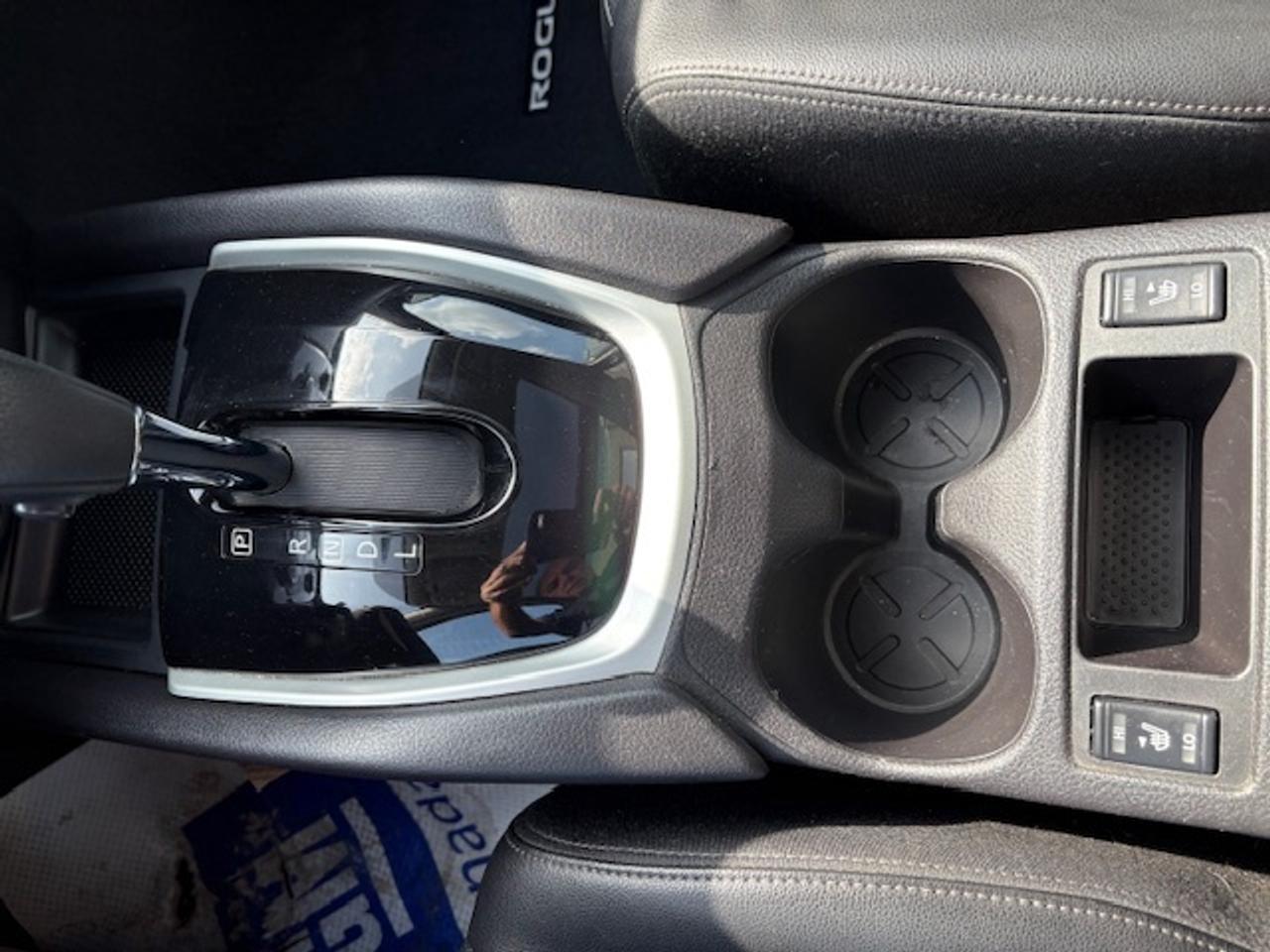 2016 Nissan Rogue AWD 4dr SL LOADED Photo