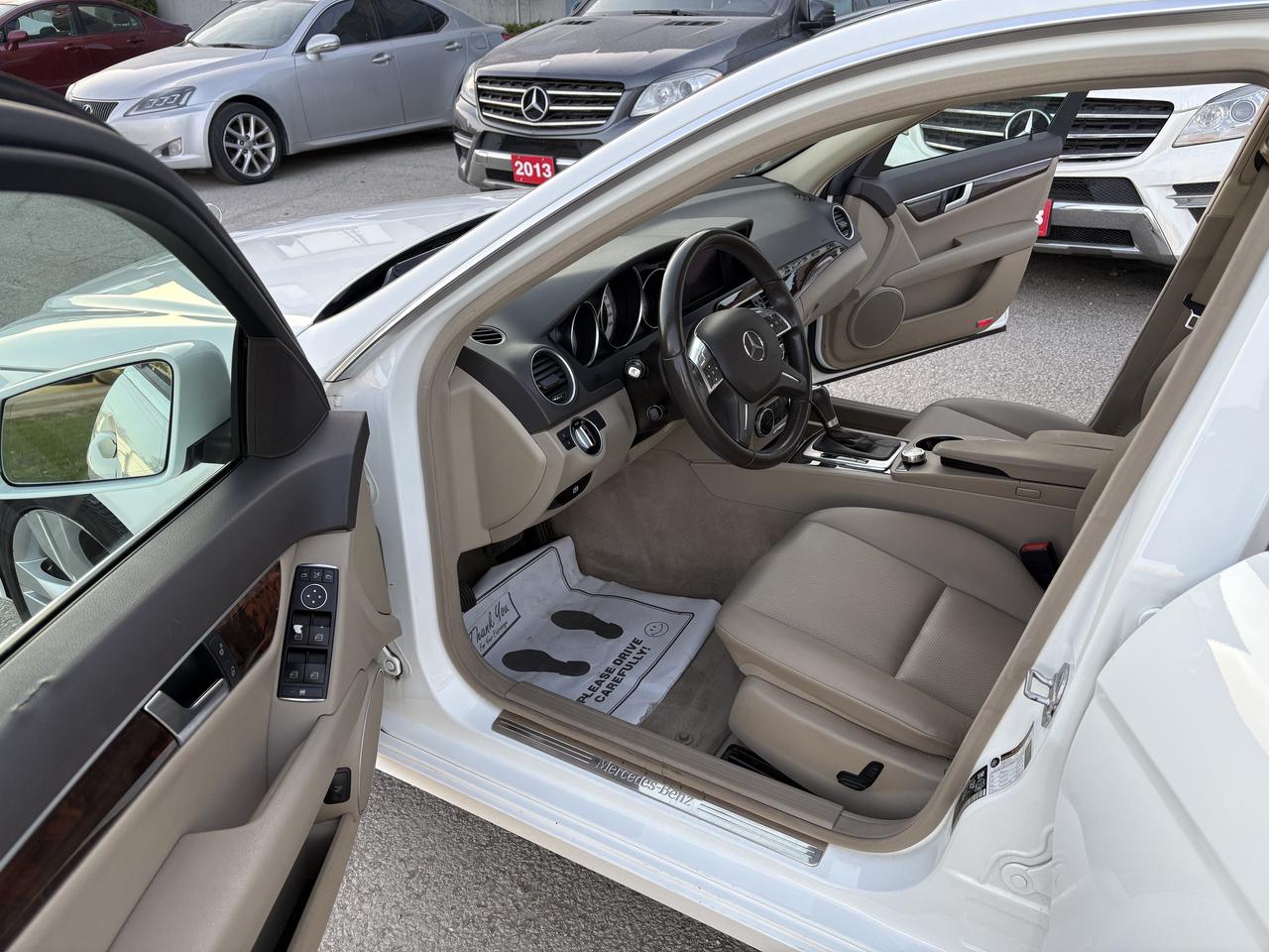 2013 Mercedes-Benz C-Class 4dr Sdn C 300 4MATIC Photo
