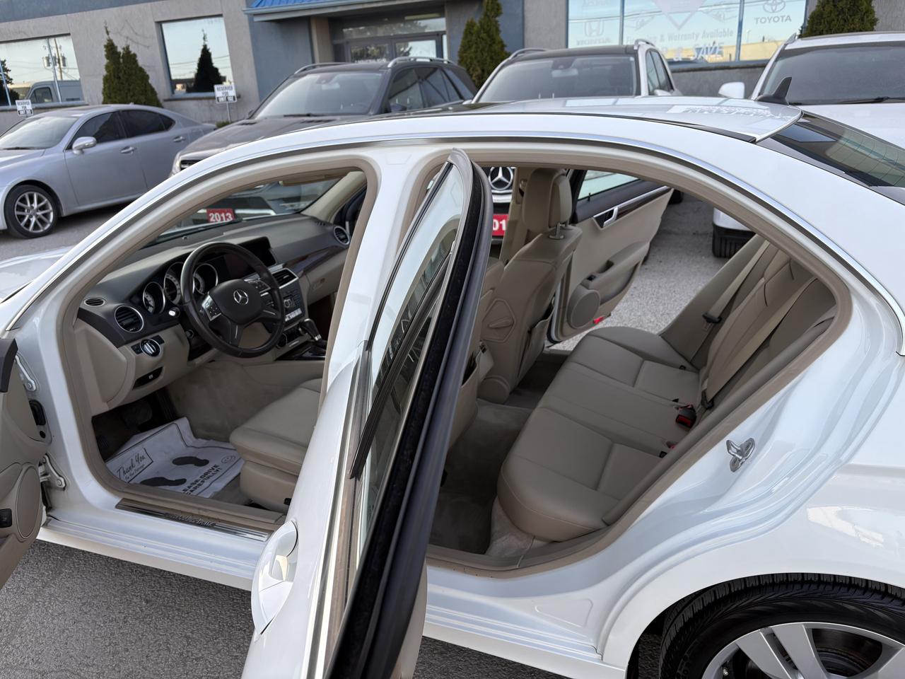 2013 Mercedes-Benz C-Class 4dr Sdn C 300 4MATIC Photo