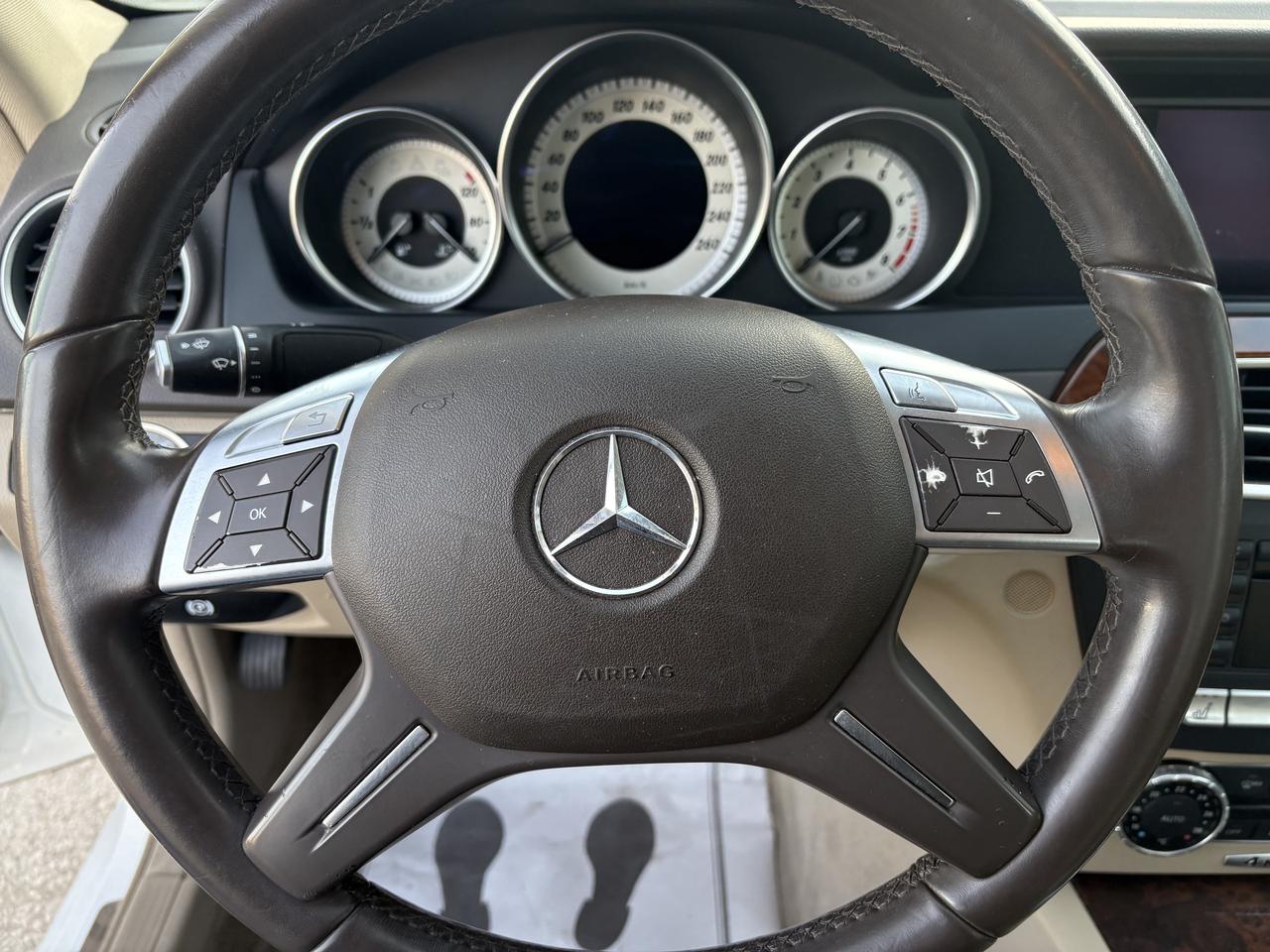 2013 Mercedes-Benz C-Class 4dr Sdn C 300 4MATIC Photo