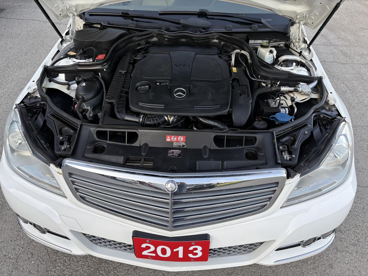 2013 Mercedes-Benz C-Class 4dr Sdn C 300 4MATIC Photo