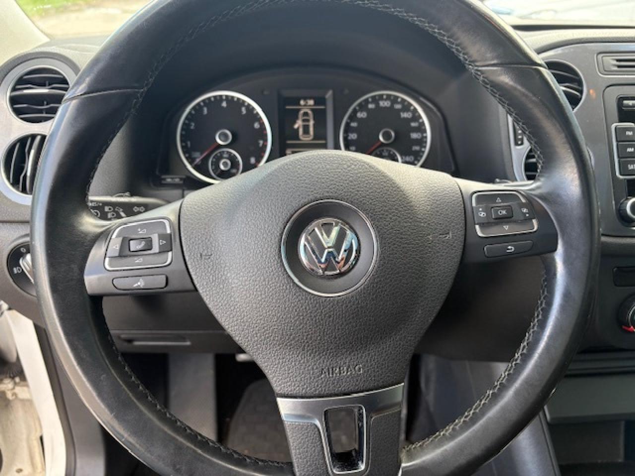 2013 Volkswagen Tiguan 4 Motion Comfortline Photo