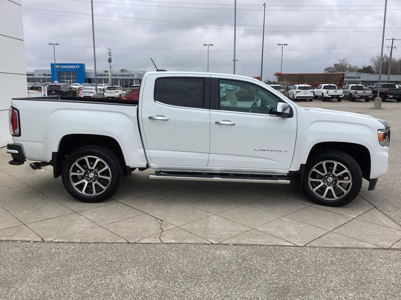 2022 GMC Canyon 4WD Crew Cab Denali Photo