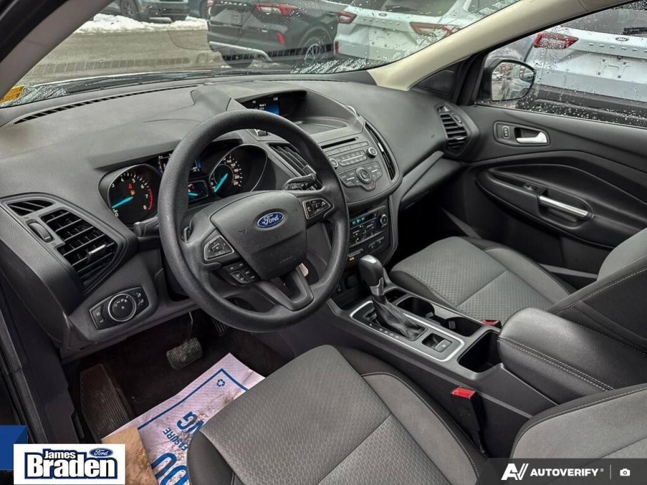 2017 Ford Escape SE   4WD   HEATED SEATS Photo