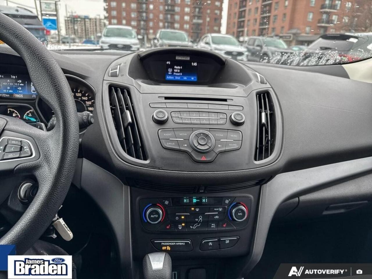 2017 Ford Escape SE   4WD   HEATED SEATS Photo