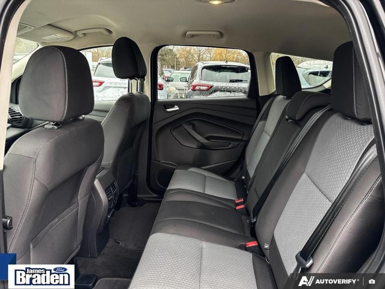 2017 Ford Escape SE   4WD   HEATED SEATS Photo