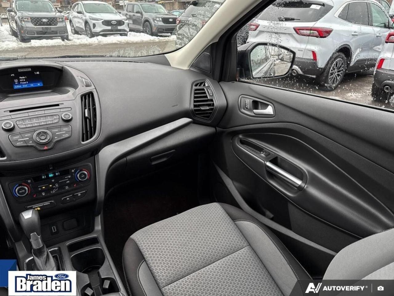 2017 Ford Escape SE   4WD   HEATED SEATS Photo