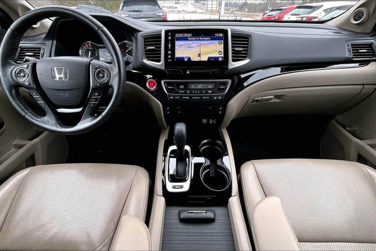 2017 Honda Ridgeline Touring AWD   Fully Loaded   Heated Leather Seats Photo