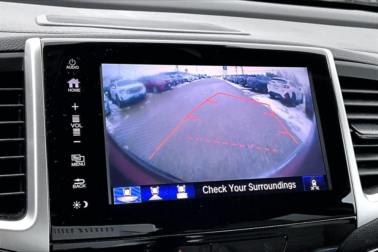 2017 Honda Ridgeline Touring AWD   Fully Loaded   Heated Leather Seats Photo