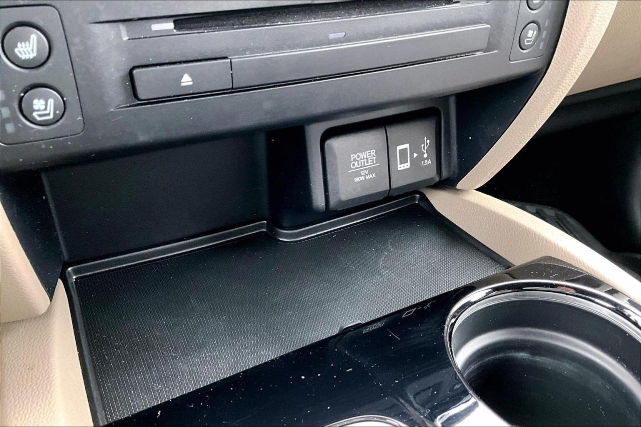 2017 Honda Ridgeline Touring AWD   Fully Loaded   Heated Leather Seats Photo