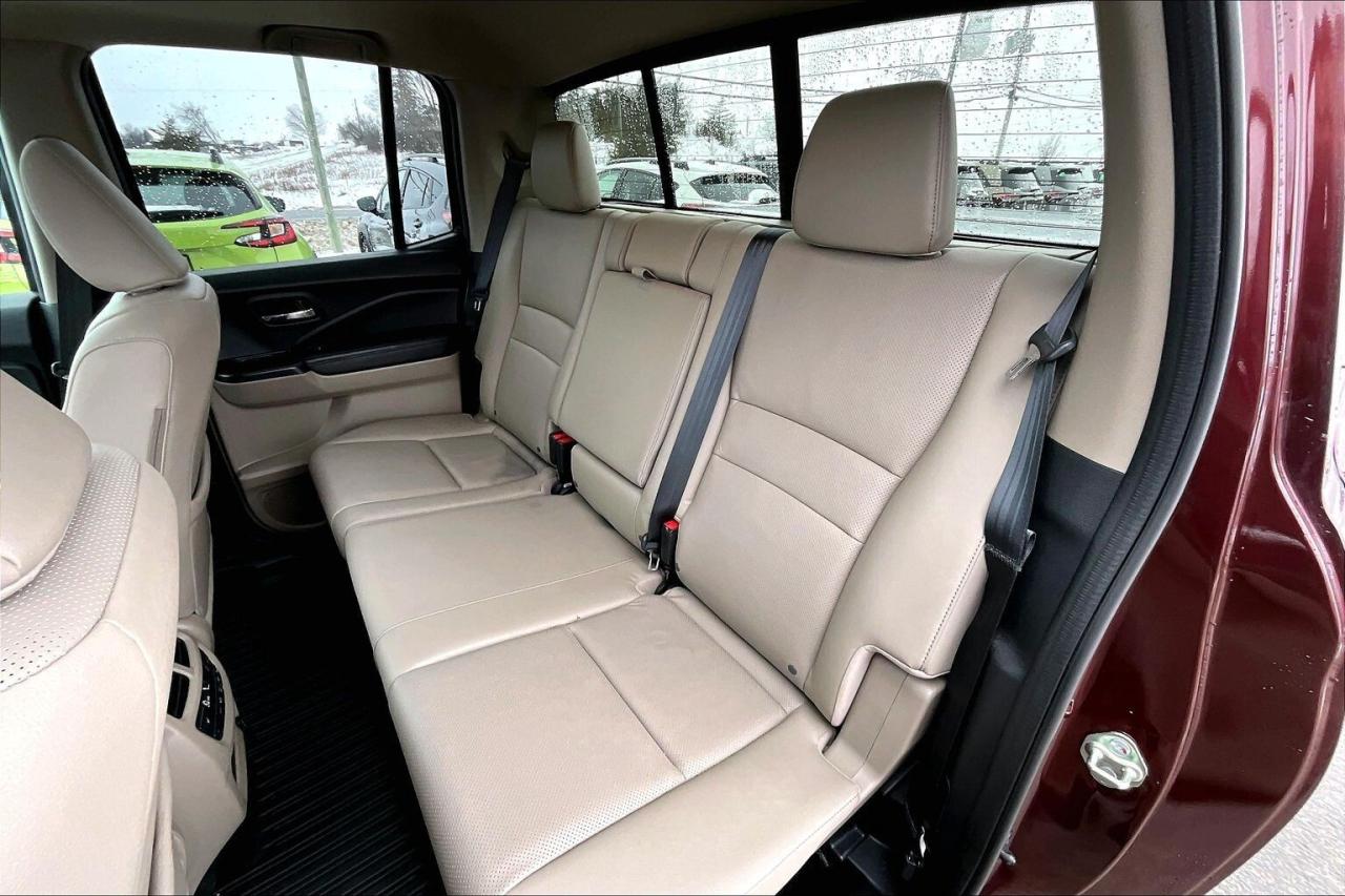 2017 Honda Ridgeline Touring AWD   Fully Loaded   Heated Leather Seats Photo