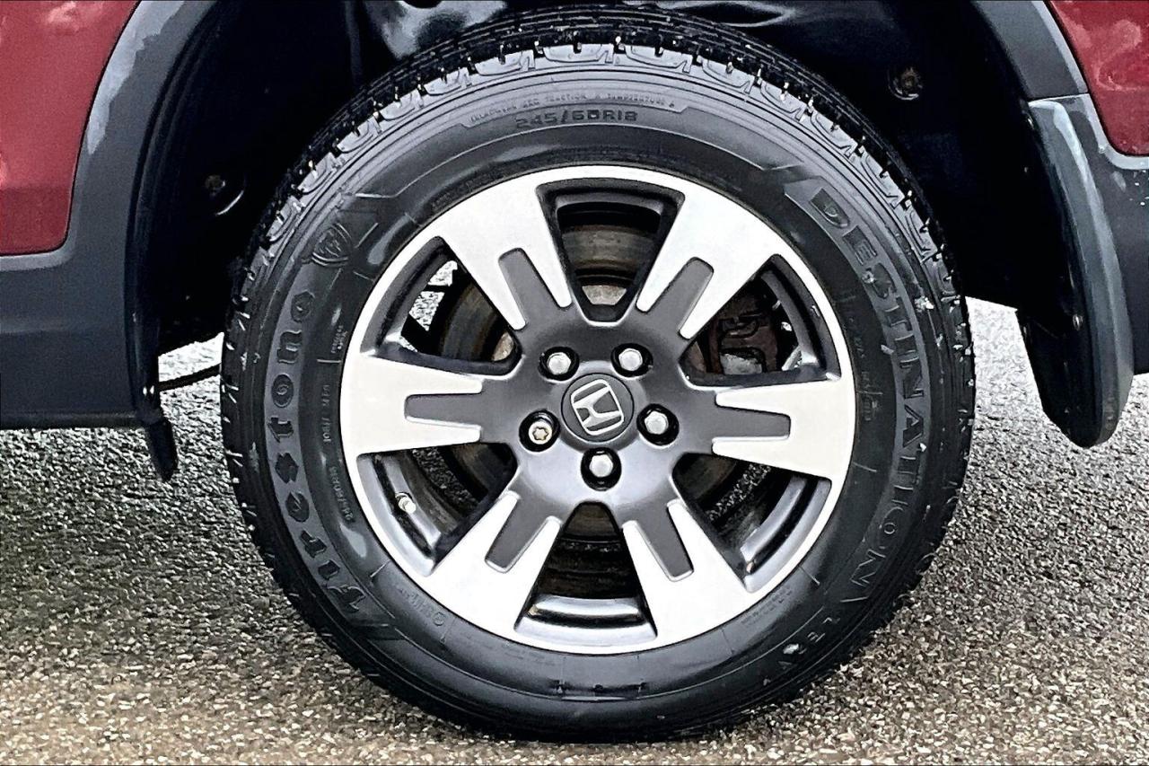 2017 Honda Ridgeline Touring AWD   Fully Loaded   Heated Leather Seats Photo