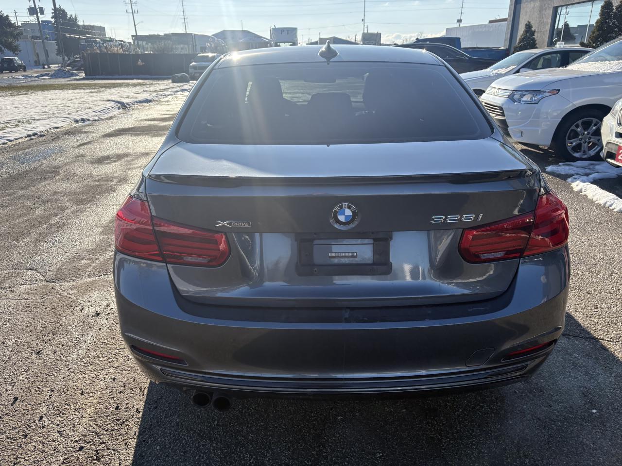 2016 BMW 328i xDrive Fully loaded Photo