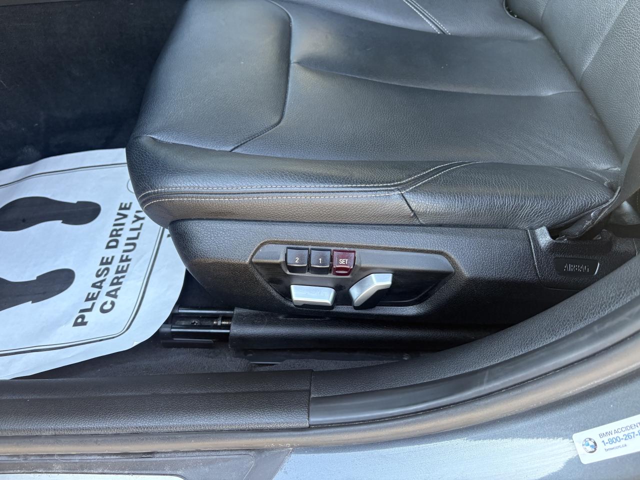 2016 BMW 328i xDrive Fully loaded Photo