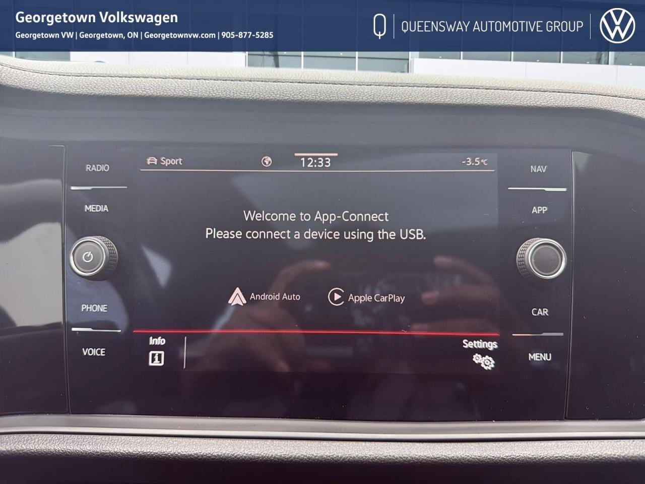 2024 Volkswagen Jetta GLI Base FWD   Carplay   Pano Roof   Remote Start   CP Photo