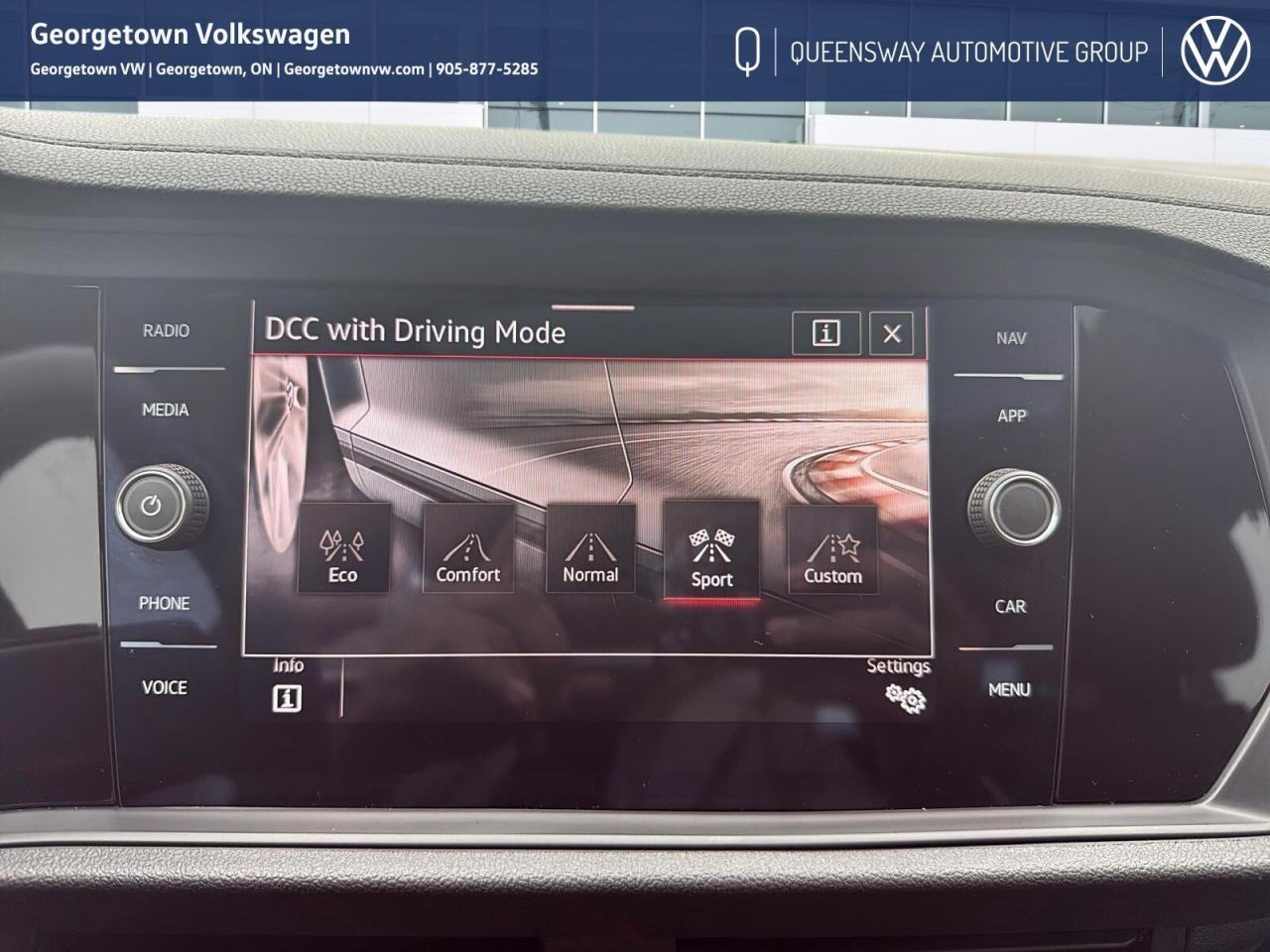 2024 Volkswagen Jetta GLI Base FWD   Carplay   Pano Roof   Remote Start   CP Photo