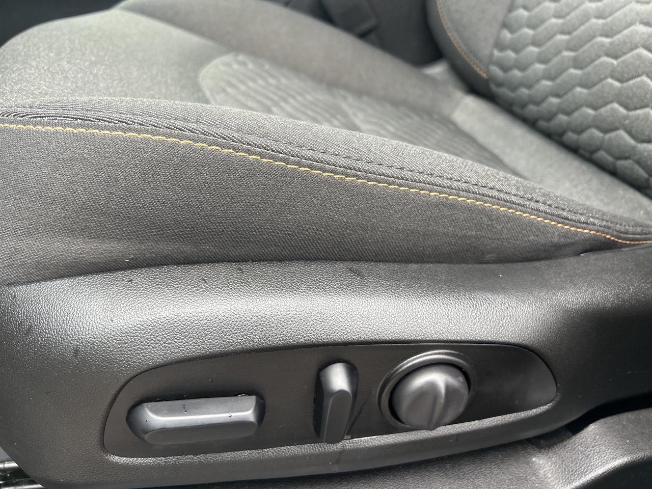 2021 Chevrolet Equinox LT   Heated Seats   Remote Start   Bluetooth Photo