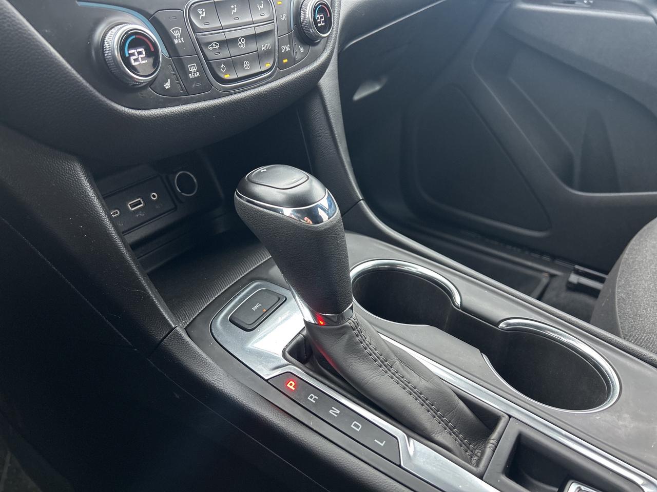 2021 Chevrolet Equinox LT   Heated Seats   Remote Start   Bluetooth Photo