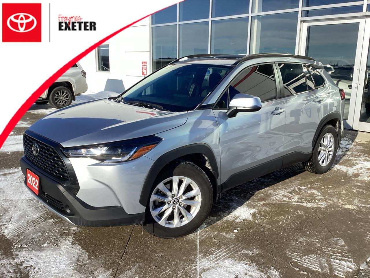 2022 Toyota Corolla Cross LE Premium AWD Photo0