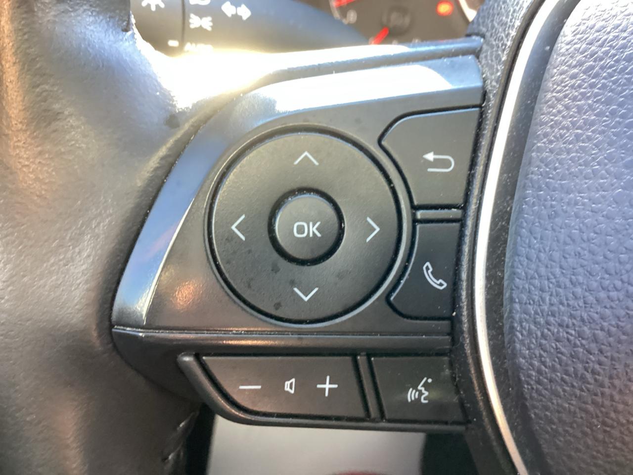 2022 Toyota Corolla Cross LE Premium AWD Photo