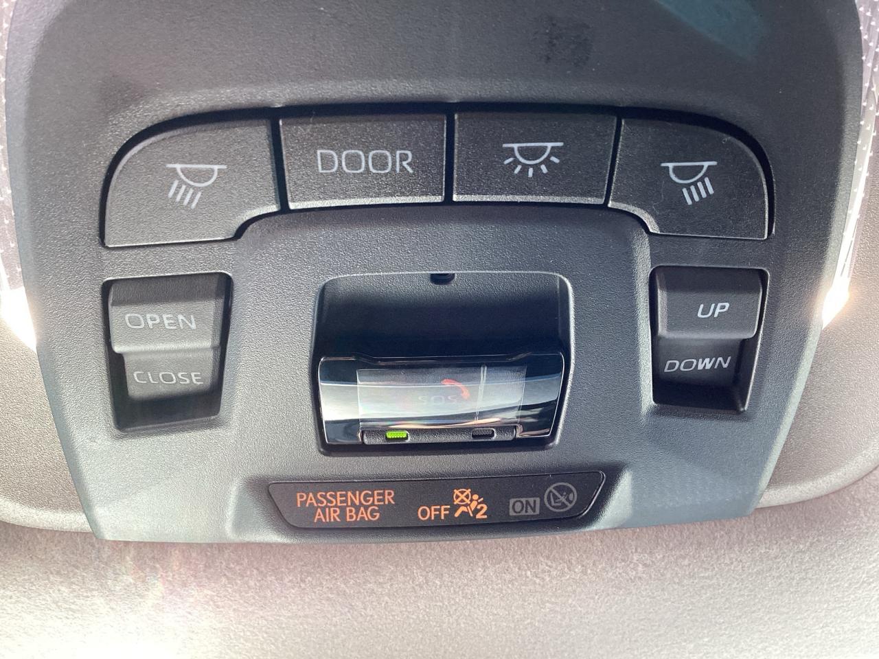 2022 Toyota Corolla Cross LE Premium AWD Photo