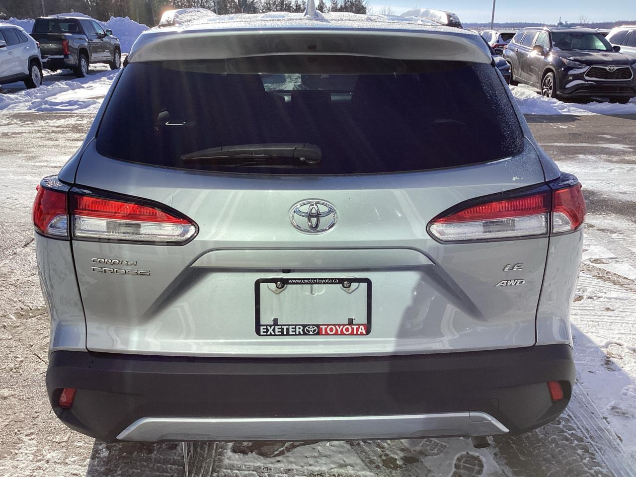 2022 Toyota Corolla Cross LE Premium AWD Photo