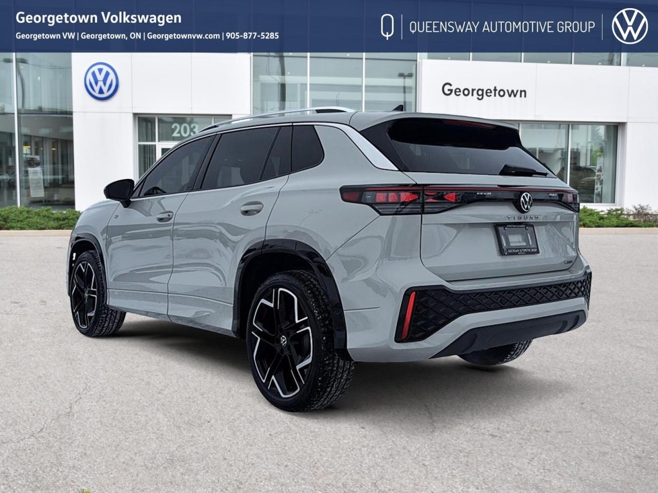 2025 Volkswagen Tiguan Highline R-Line   Massage Seats   Remote Strt   Ce Photo3