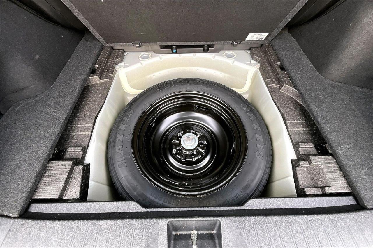 2018 Subaru Outback 2.5i Premier AWD w-EyeSight - CPO 3.99% FINANCING Photo