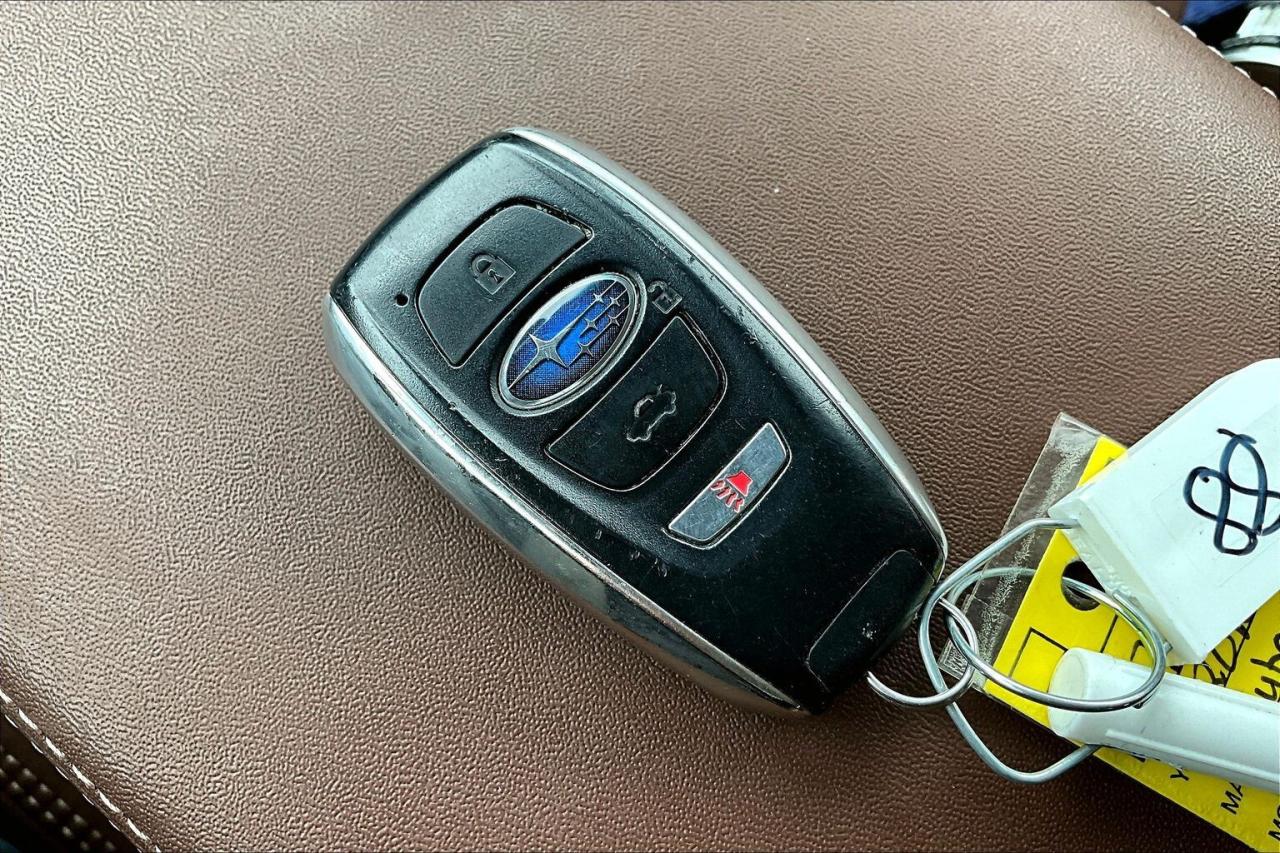 2018 Subaru Outback 2.5i Premier AWD w-EyeSight - CPO 3.99% FINANCING Photo