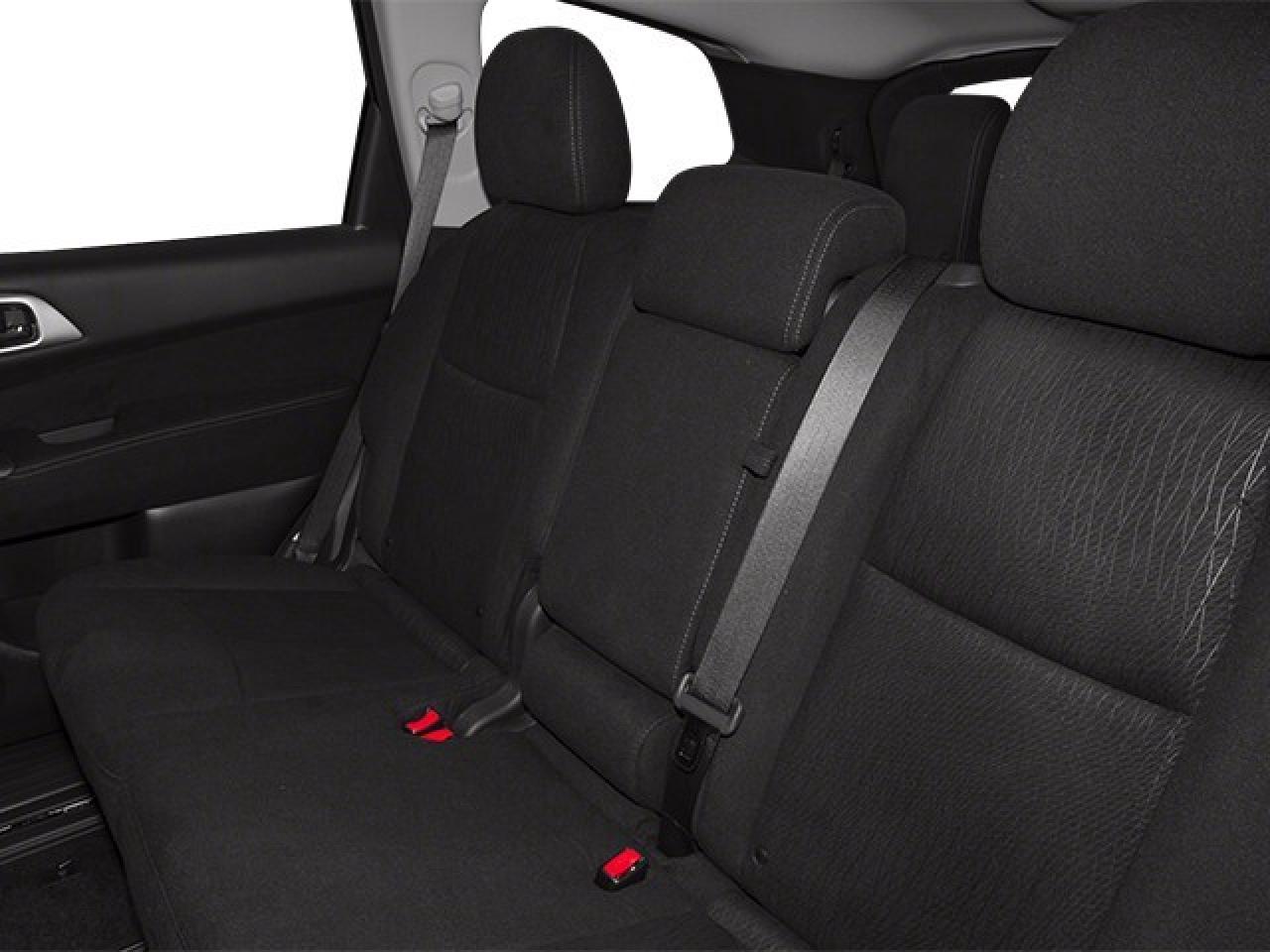 2014 Nissan Pathfinder PLATINUM   4WD   HEATED LEATHER Photo